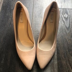 PUMP IT UP in these pumps